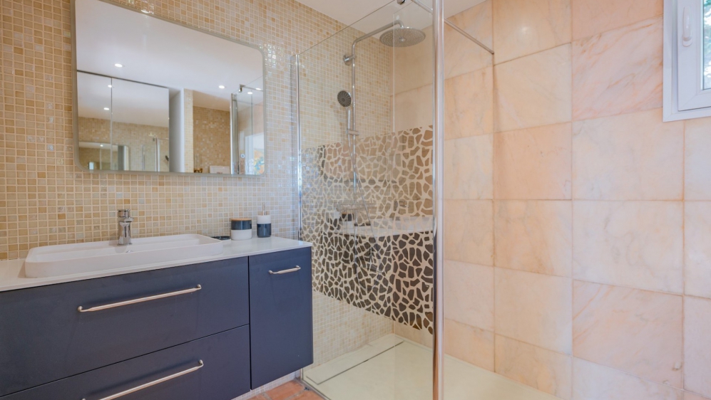 Exclusive villa with the most spectacular views over La Nartelle beach and the sea