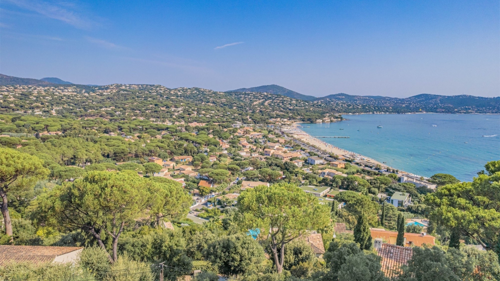 Exclusive villa with the most spectacular views over La Nartelle beach and the sea