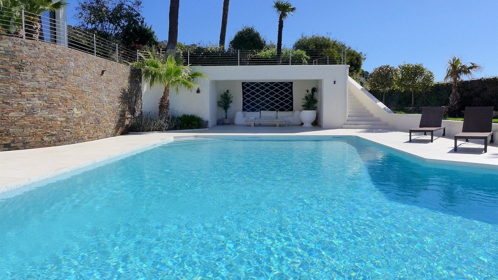 Schitterende kwaliteits villa in veilig domein met panoramisch uitzicht op de golf van Saint Tropez