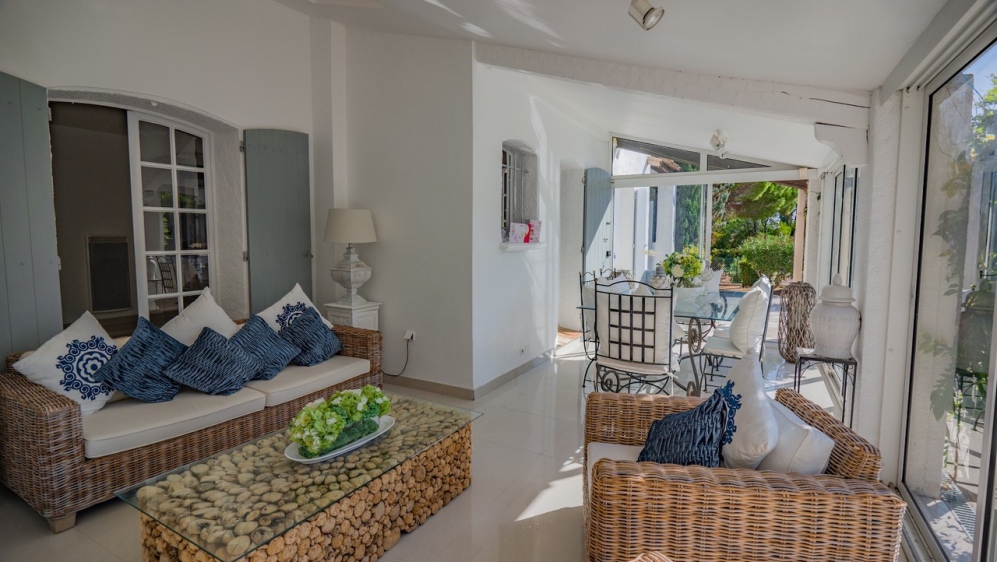 Mooie charmante villa met uitbreidingsmogelijkheden op heerlijke en veilige locatie dichtbij het strand