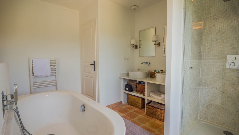 Charming family Villa in beautiful location near Gulf of Saint-Tropez