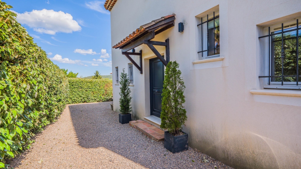 Charming family Villa in beautiful location near Gulf of Saint-Tropez
