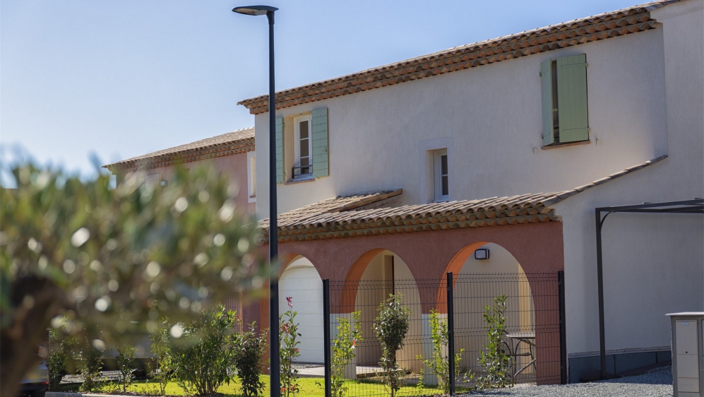 Lovely new build villas close to St.Tropez in private domain, walking distance from the beach 