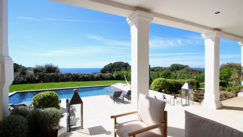Very rare and charming sea view villa for sale in toplocation La Croix-Valmer