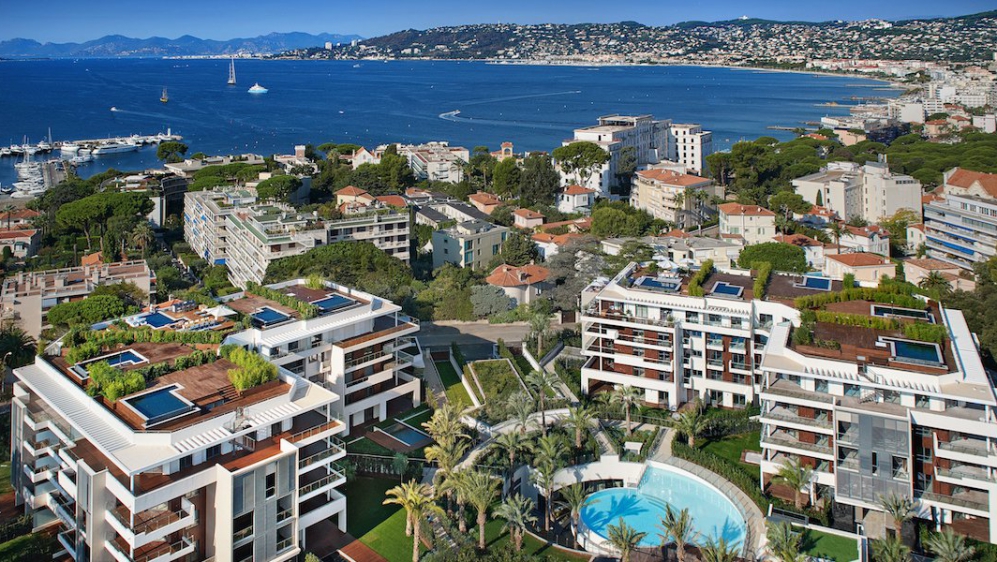 High end designer apartments and penthouses with 5* hotel services in prime location Cap d'Antibes