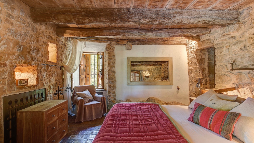 Stunning authentic farmhouse at walking distance from historic Saint Paul de Vence