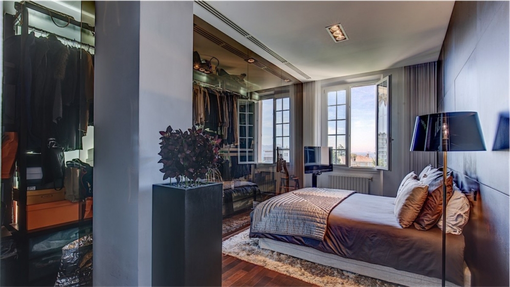 Stunning contemporary seaview apartment top location Cannes