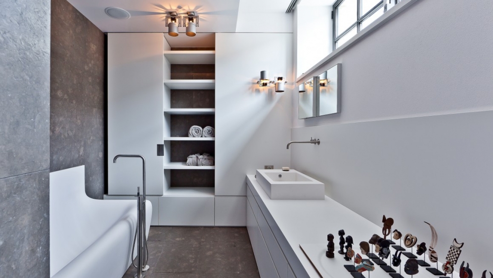 Exceptionele industriele loft met uitzicht op Cap Ferrat