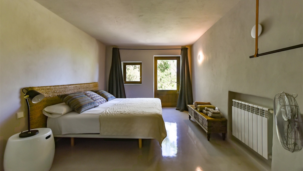 Schitterend Ibiza stijl landgoed omringd door natuur maar toch dicht bij Ibiza stad
