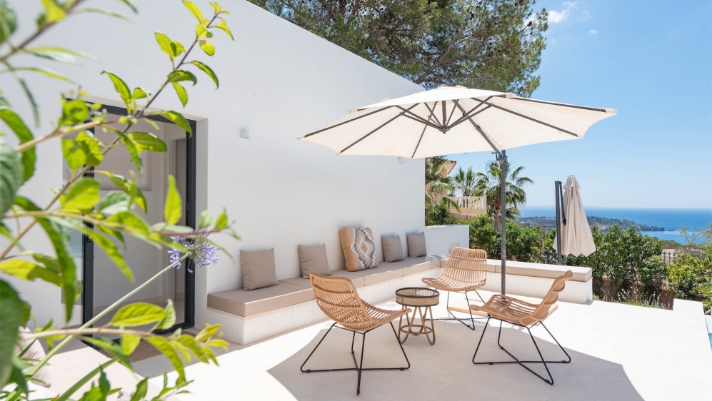 Schitterende moderne Ibiza villa met zeezicht en verhuurvergunning in Vista Alegre
