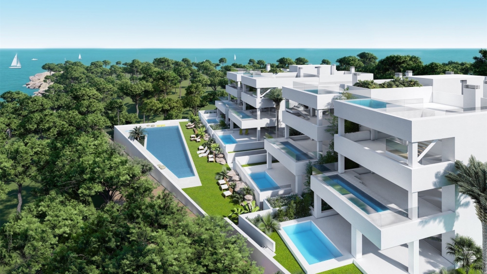 Stunning sea view penthouse with private pool in dominant position right above the beach