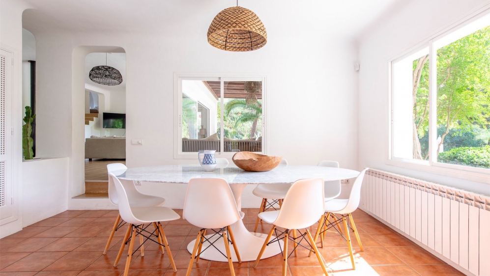 Super charmante Ibiza finca met verhuurlicentie, privacy en toplocatie tussen stad en strand
