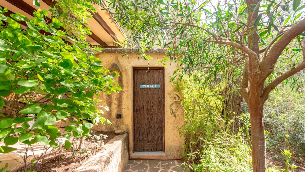 Super charmante Ibiza finca met verhuurlicentie, privacy en toplocatie tussen stad en strand