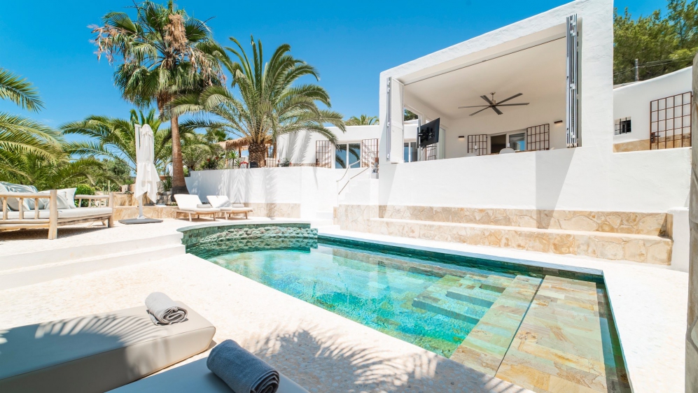 Stunning and fully renovated Ibiza  finca with sea view and rental license