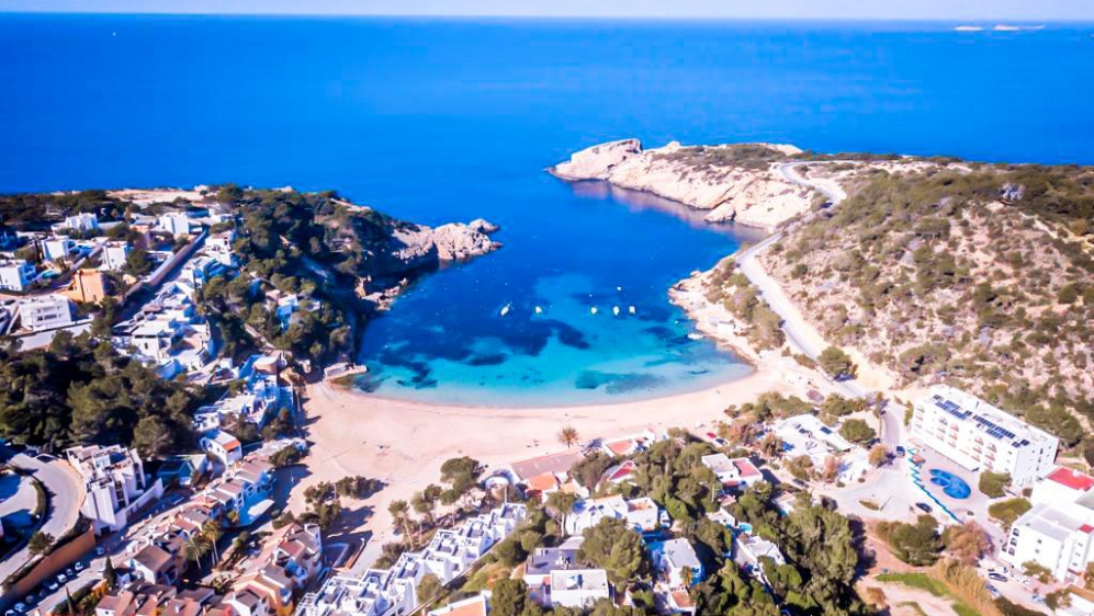 Schitterend modern penthouse in Cala Vadella met groot dakterras en spectaculair uitzicht op zee