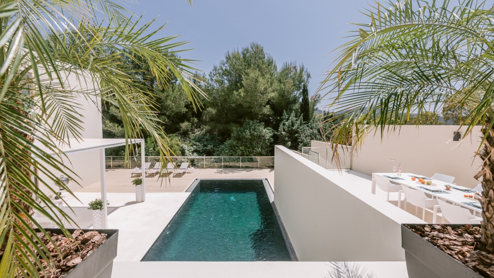 Schitterende designer villa in beveiligde urbanisatie dichtbij Ibiza stad