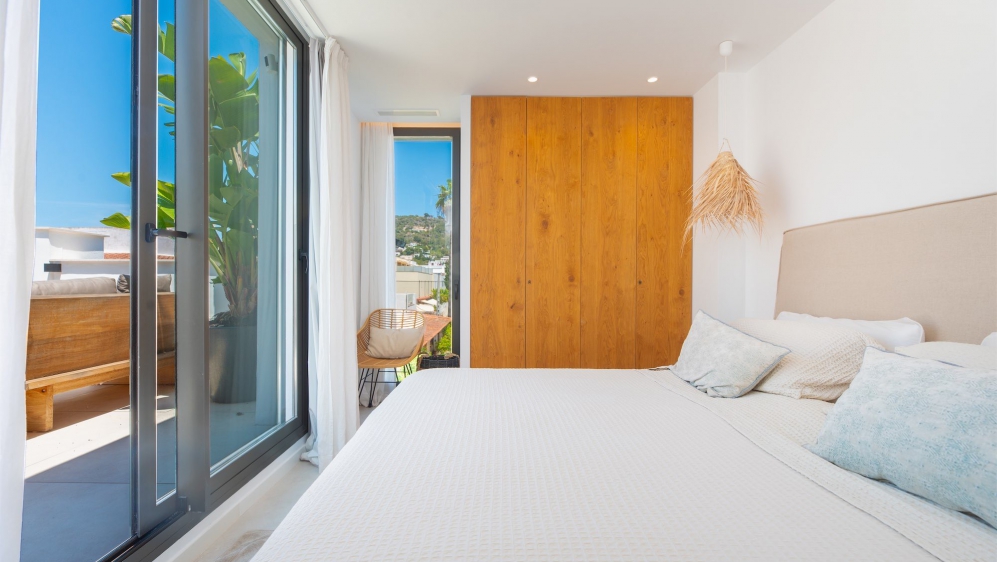 Luxe vier slaapkamer penthouse in het hart van Jésus met dakterras met prive zwembad
