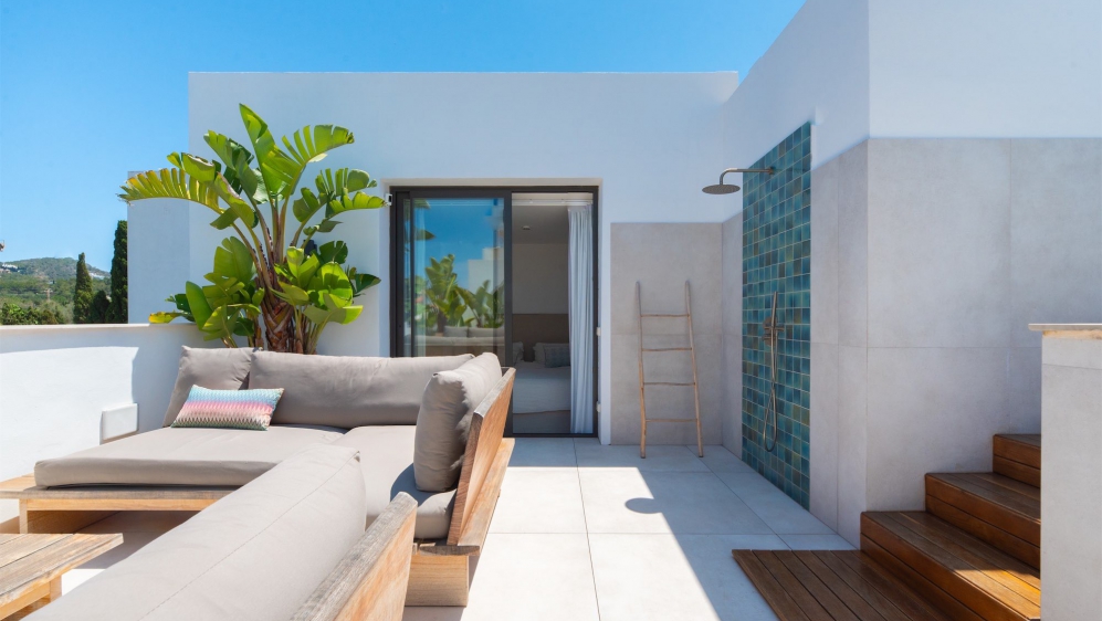 Luxe vier slaapkamer penthouse in het hart van Jésus met dakterras met prive zwembad