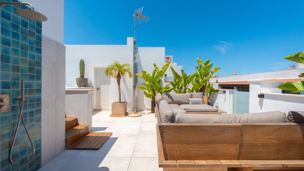 Luxe vier slaapkamer penthouse in het hart van Jésus met dakterras met prive zwembad