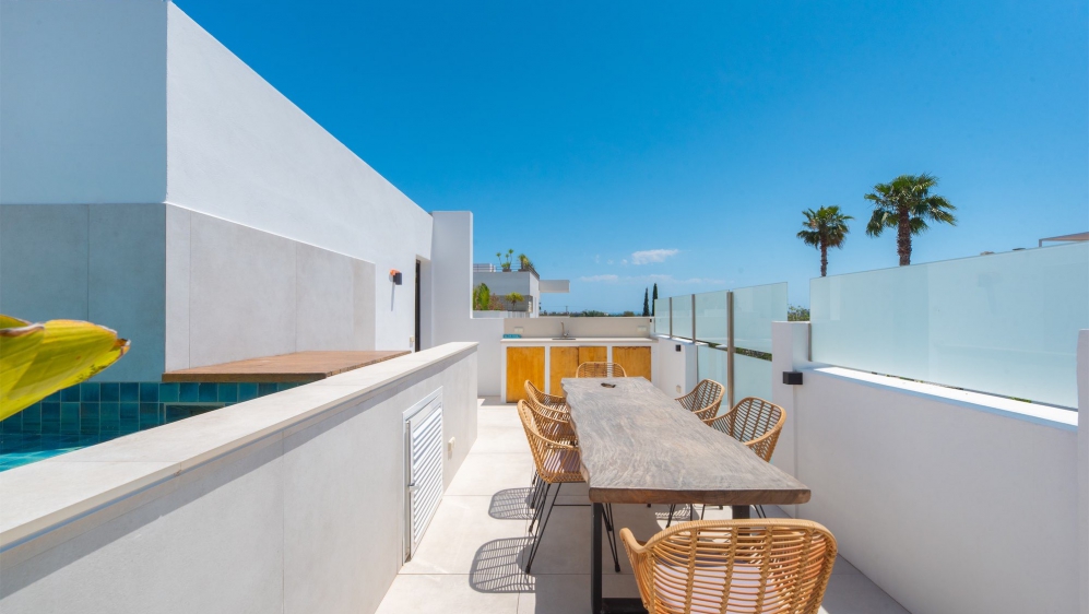 Luxe vier slaapkamer penthouse in het hart van Jésus met dakterras met prive zwembad