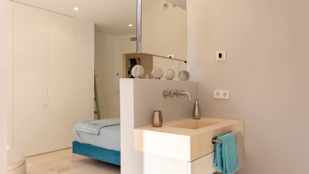 Luxurious modern apartment located just a few steps from Talamanca beach