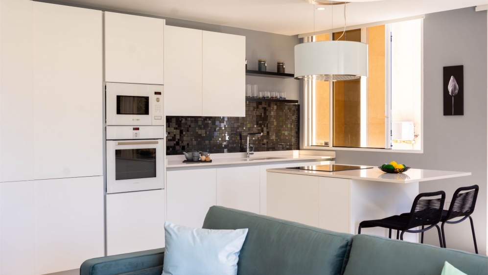 Luxurious modern apartment located just a few steps from Talamanca beach