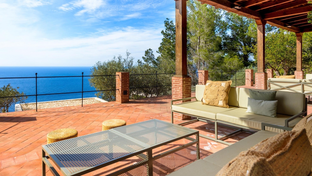 Amazing villa with the most stunning sea views and rental license