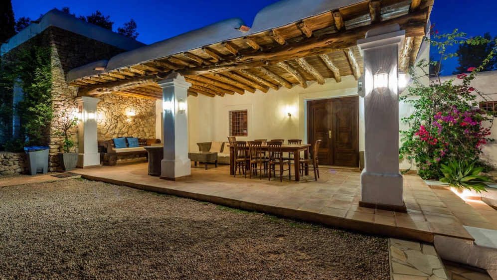 Lovely authentic renovated Ibiza finca with touristic rental license