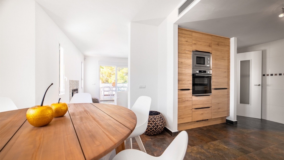 Spacious Modern Villa with Sea Views and Rental License in Cala Vadella