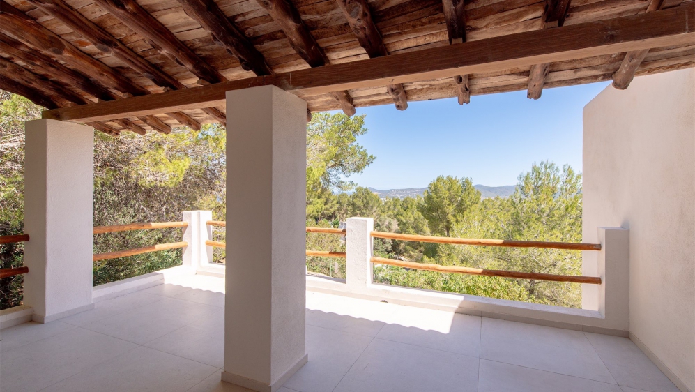 Charming Renovated Ibiza-Style Villa with Stunning Views near the islands' best beaches