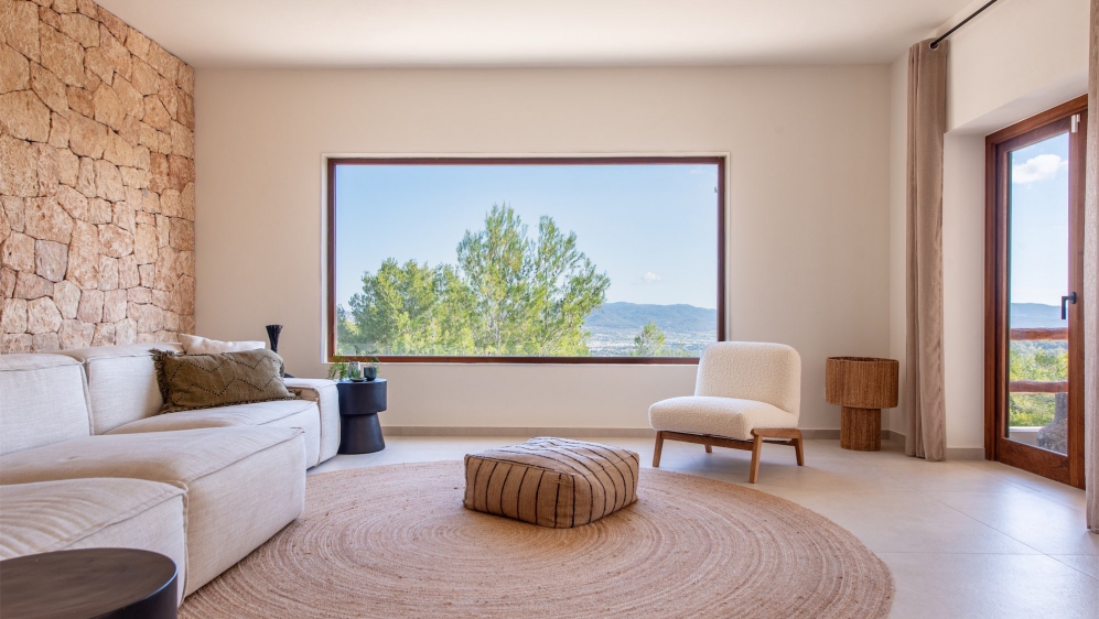 Charming Renovated Ibiza-Style Villa with Stunning Views near the islands' best beaches