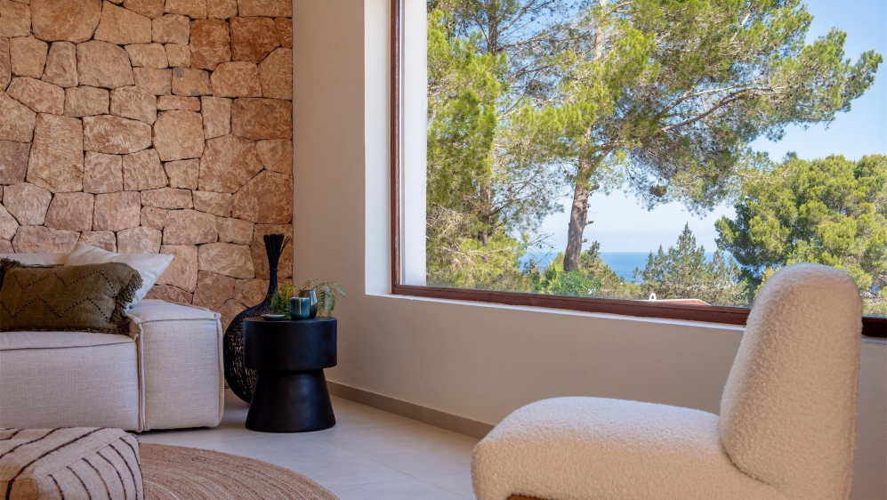 Charming Renovated Ibiza-Style Villa with Stunning Views near the islands' best beaches