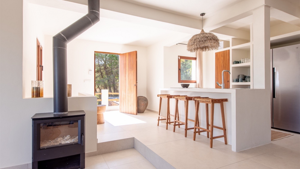Charming Renovated Ibiza-Style Villa with Stunning Views near the islands' best beaches