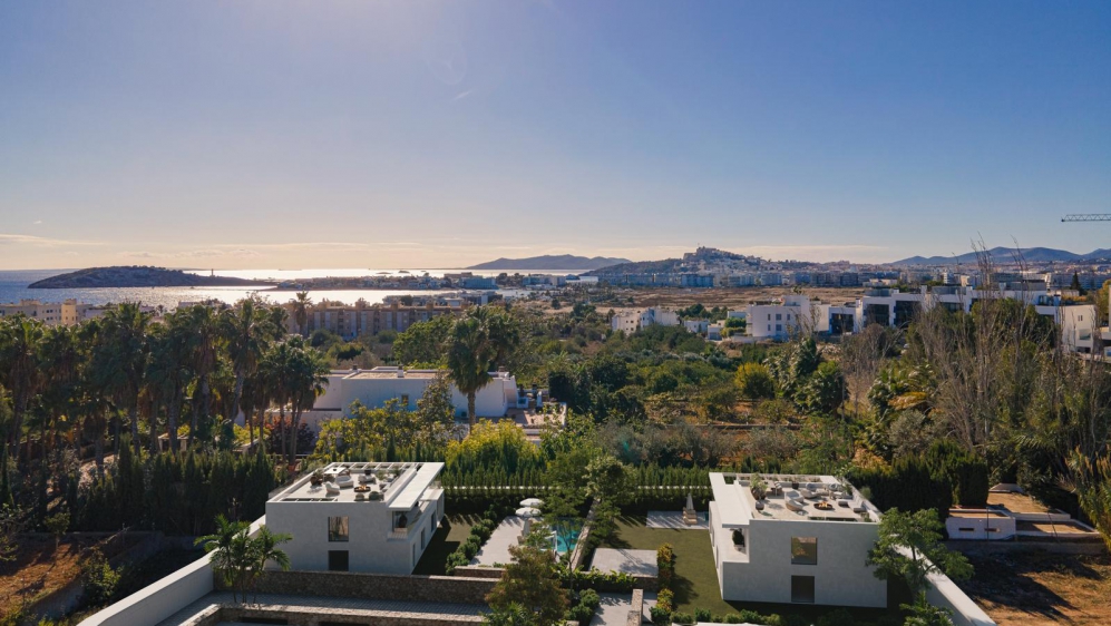 Exclusive luxury villas in Talamanca – Boutique, private & secure Living