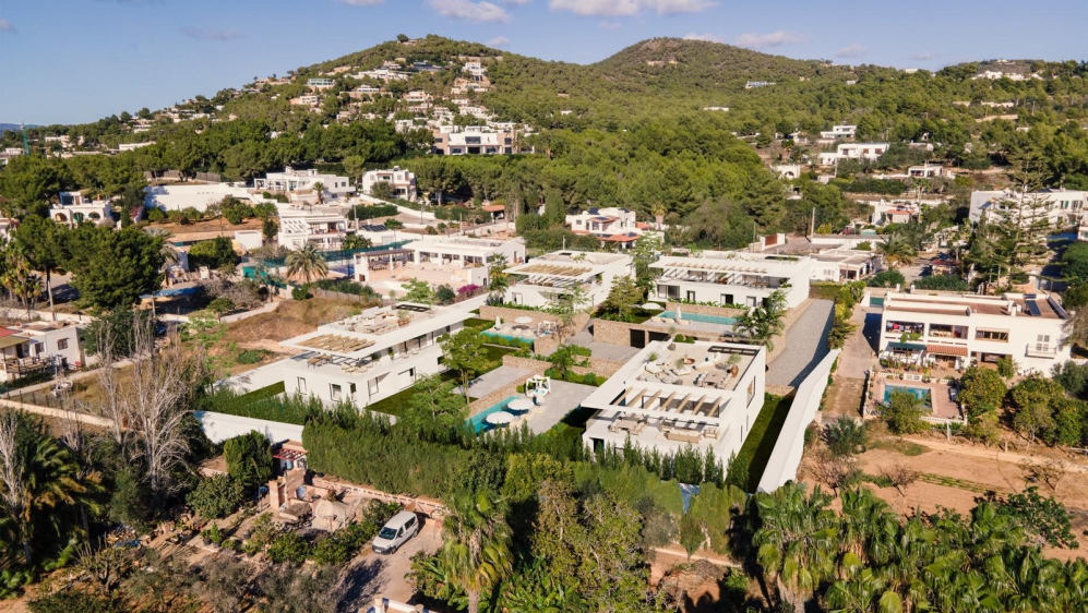 Exclusive luxury villas in Talamanca – Boutique, private & secure Living
