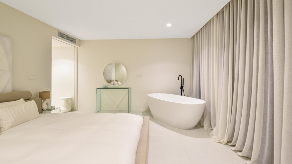Luxurious and brand new Designer Apartment in Prime Talamaca Location