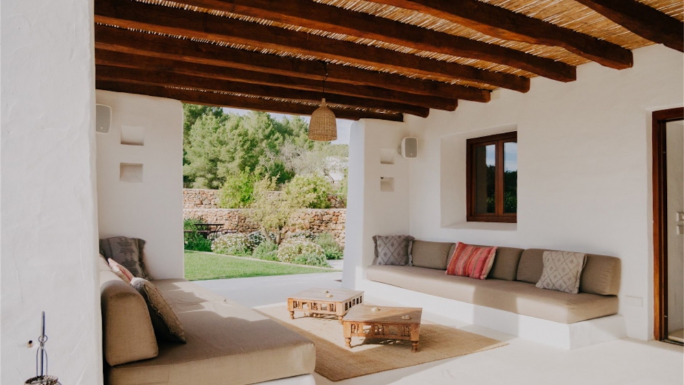 Authentic & Luxurious Blakstad Finca with Rental License near Santa Gertrudis