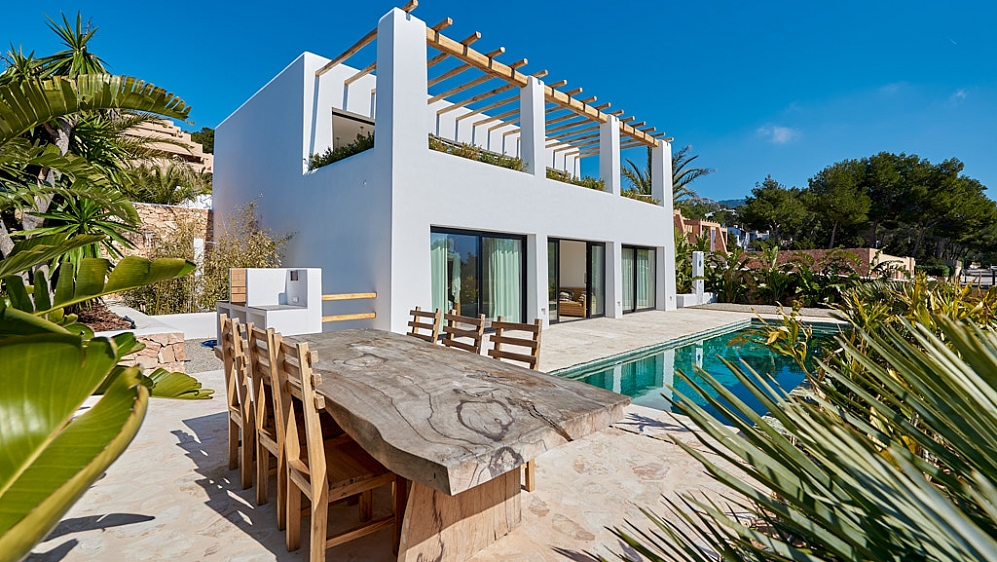 Buitenkans: Schitterende Ibiza villa met spectaculair uitzicht op Es Vedra 