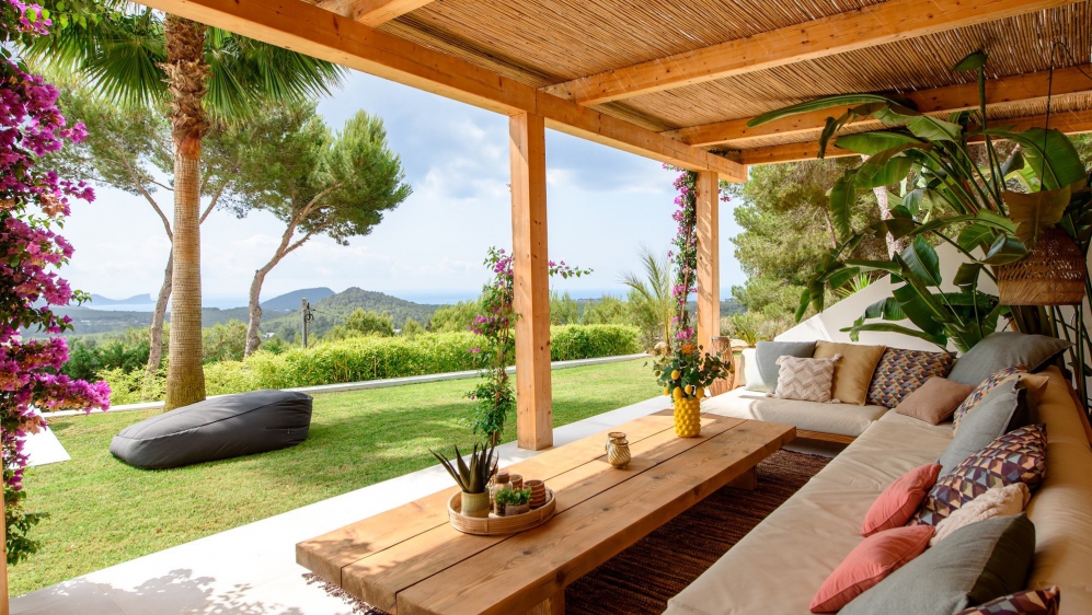 Stunning Ibiza villa with spectaculair sea views in prime location Es Cubells