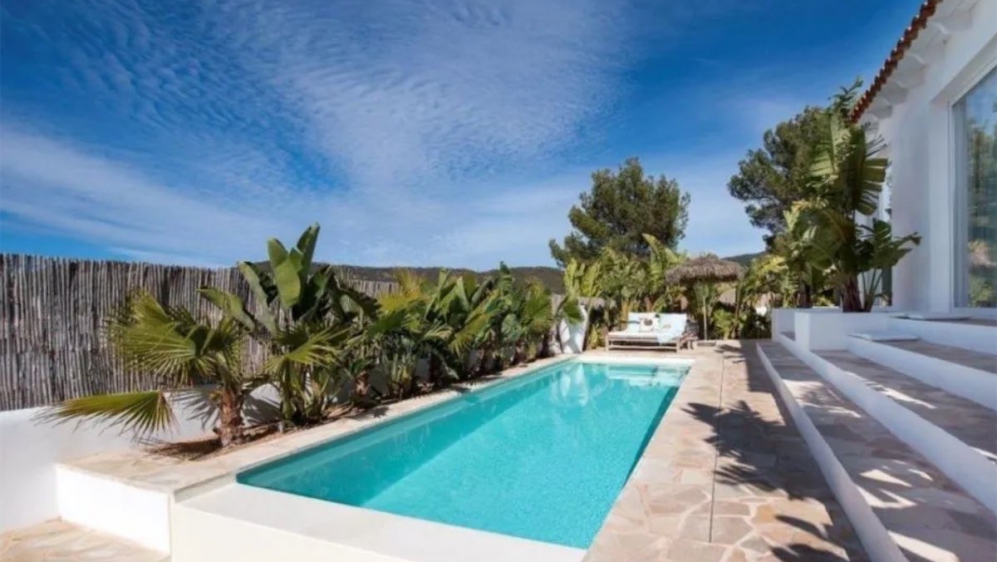 Charmant Ibiza stijl huis op loopafstand van het strand van Cala Vadella