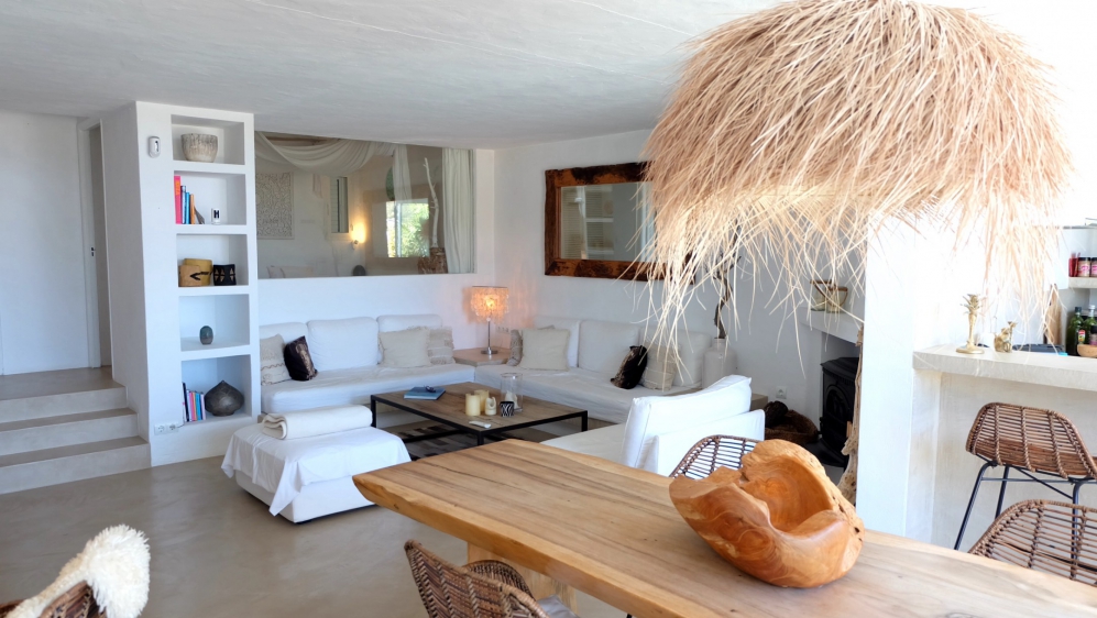 Charmant Ibiza stijl huis op loopafstand van het strand van Cala Vadella
