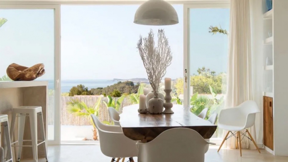 Charmant Ibiza stijl huis op loopafstand van het strand van Cala Vadella