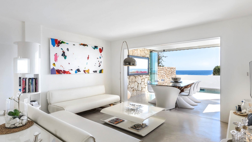Beatuiful apartement with amazing sea views in secure urbanization with golfcourse