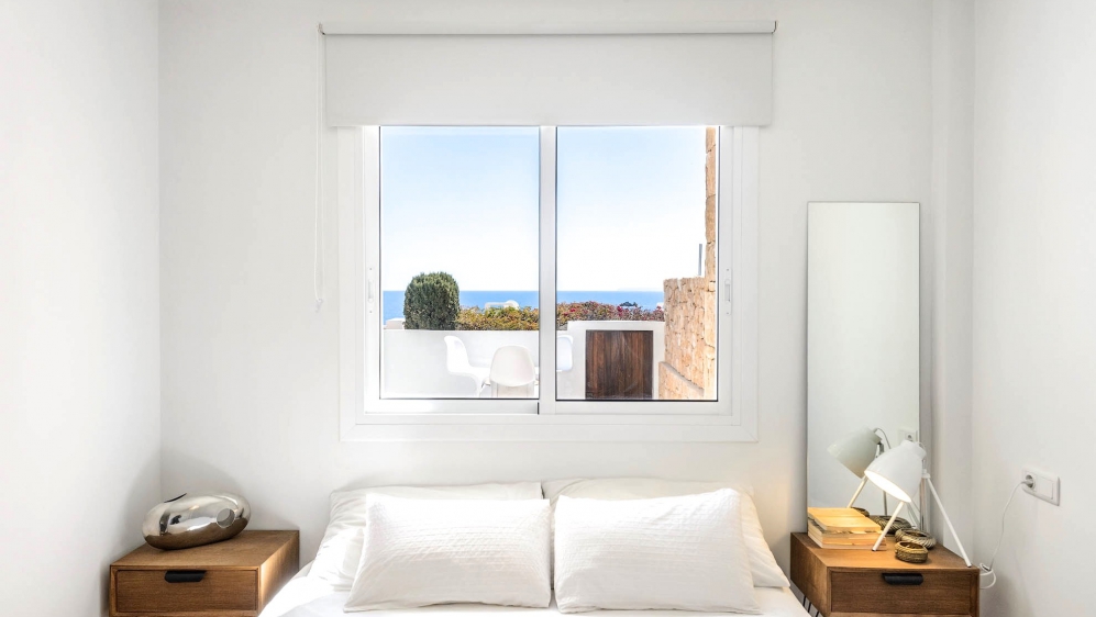 Beatuiful apartement with amazing sea views in secure urbanization with golfcourse