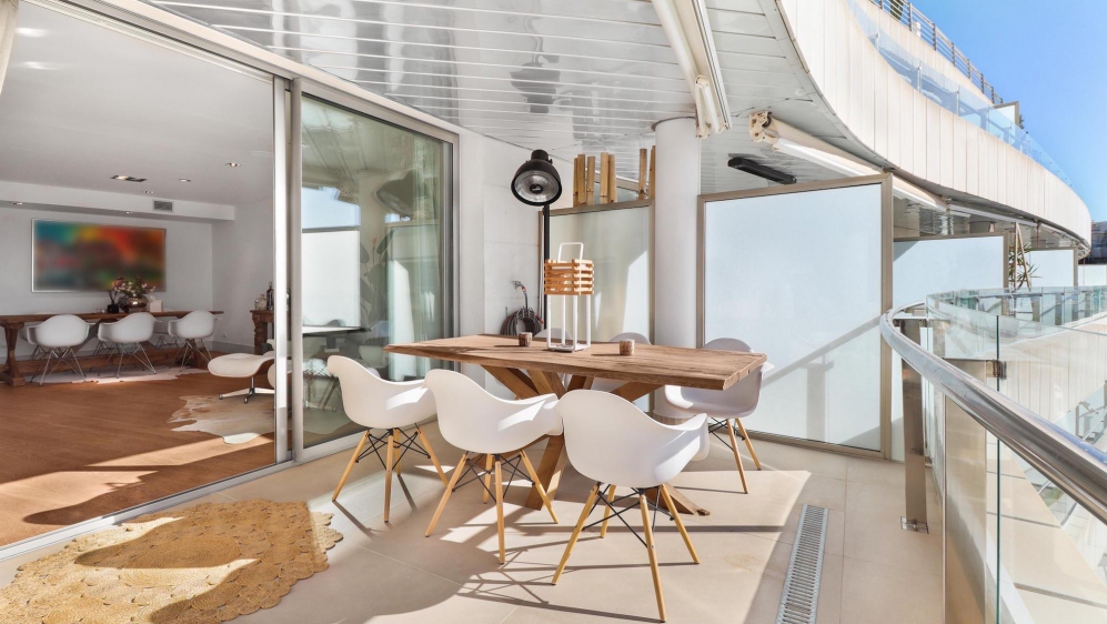 Superb luxurious apartment in best building of Marina Botafoch with mooring in front of the door