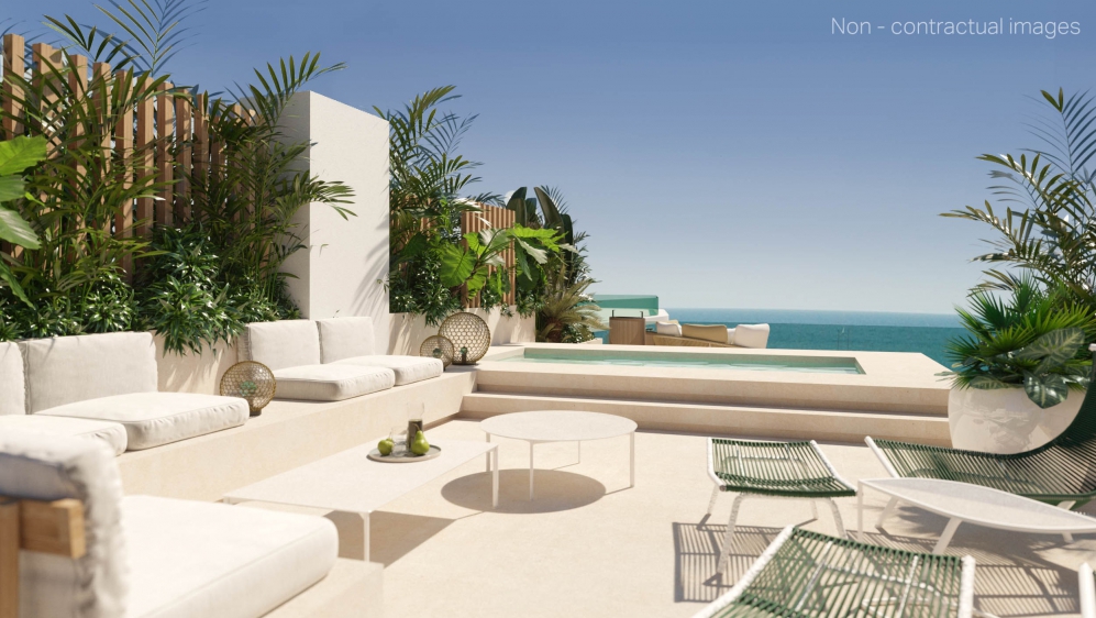 Stunning desiger sea view penthouse with huge terrace with private pool and 5* hotelservices