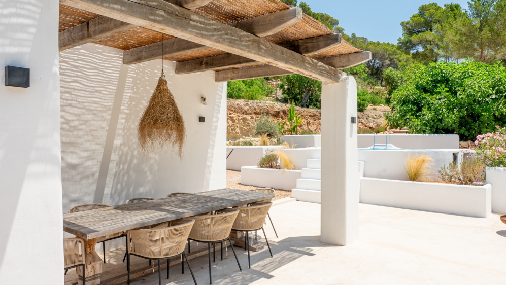 Super sfeervolle gerenoveerde finca op groot perceel met adembenemend uitzicht over de Atzaró vallei