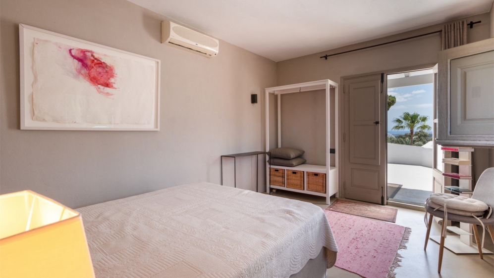 Schitterende volledig gerenoveerde Ibiza villa met veel sfeer en charme