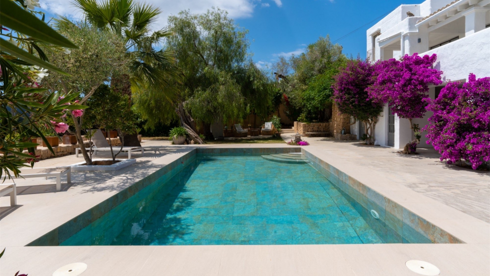 Schitterende volledig gerenoveerde Ibiza villa met veel sfeer en charme