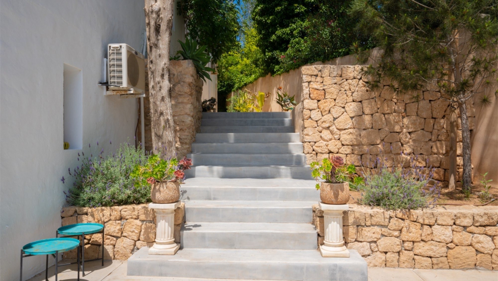 Schitterende volledig gerenoveerde Ibiza villa met veel sfeer en charme